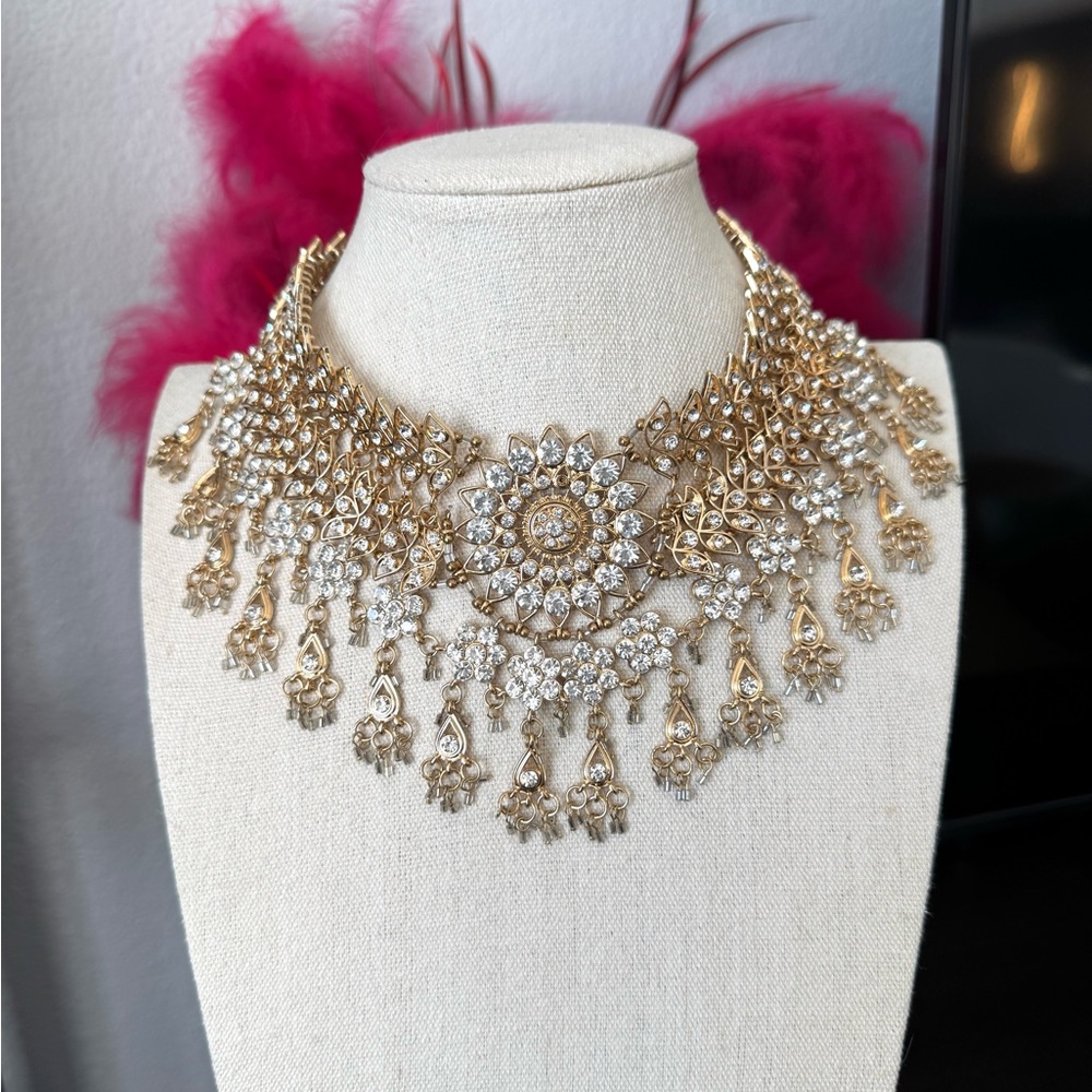 Off Park Collection Floral Pattern Collar Necklace - Picture 2 of 10